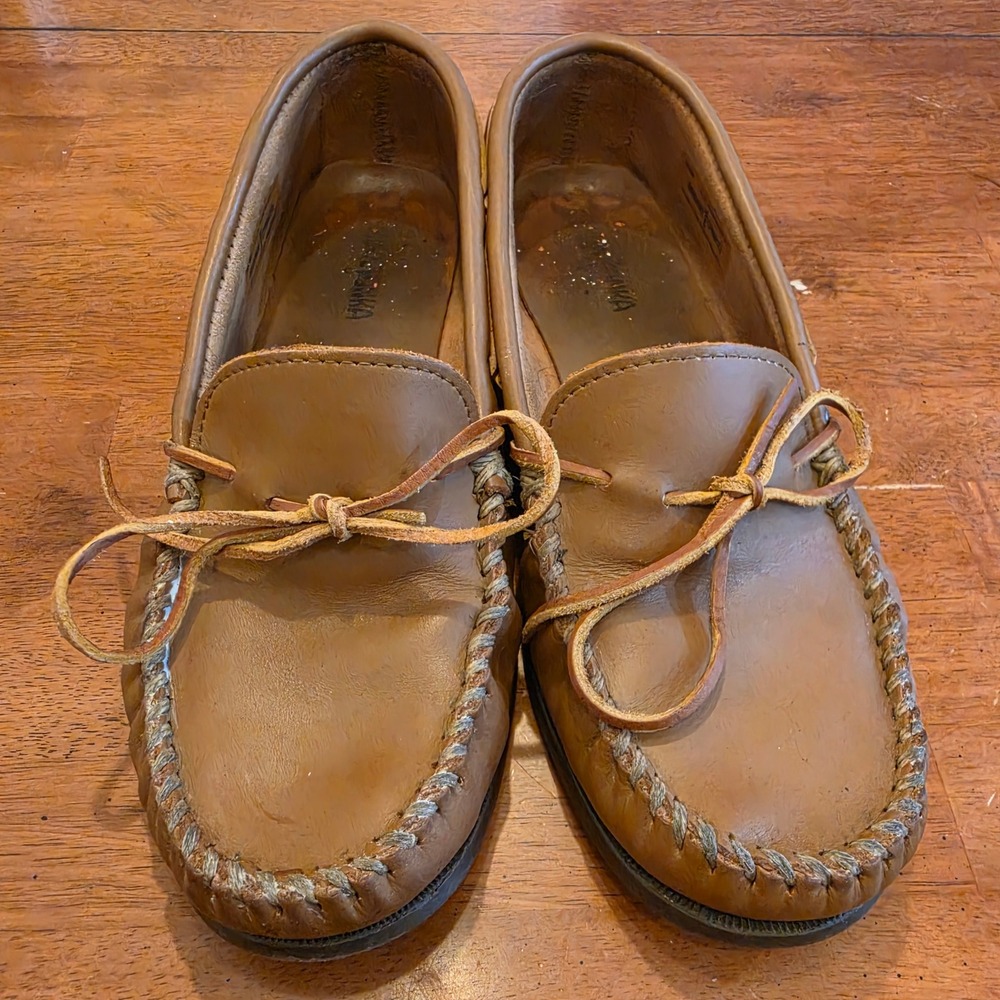Minnetonka Moccasin Loafers Mens 11.5W Brown Good Leather Whipstitch 742W